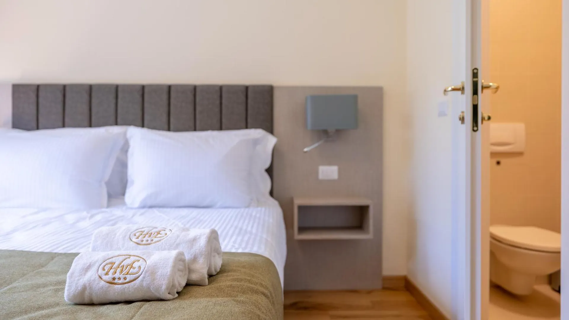 טרמצו Albergo Villa Edy 3*,  איטליה